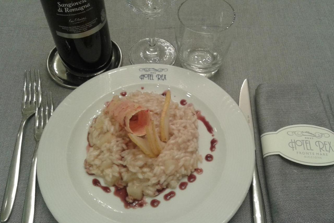 Hotel Rex - Fronte Mare Riccione Kültér fotó